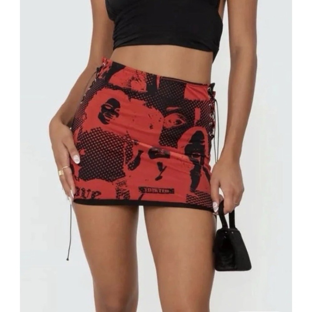 Edikted Red & Black Graphic Print Mini Skirt Lace Up Front Size Small Y2K Grunge